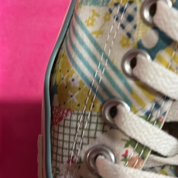 Ladies patchwork Converse tennis shoes - Picture 4 of 16